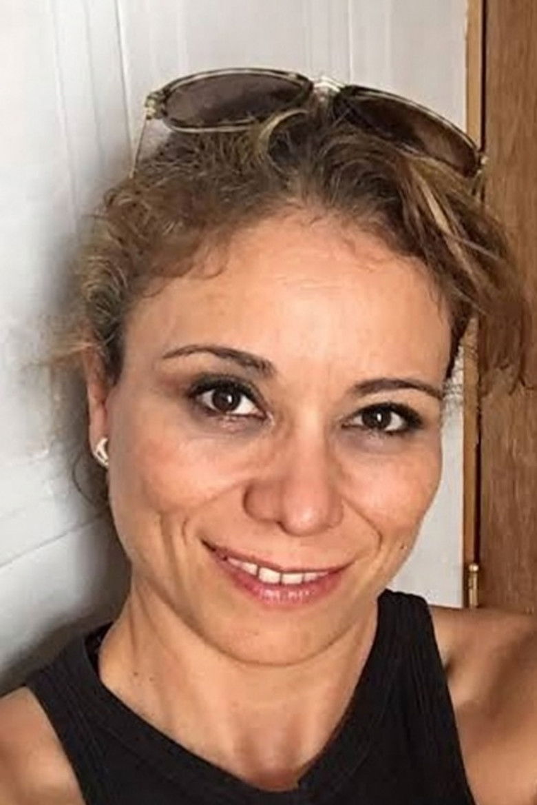 Claudia Motta portrait image