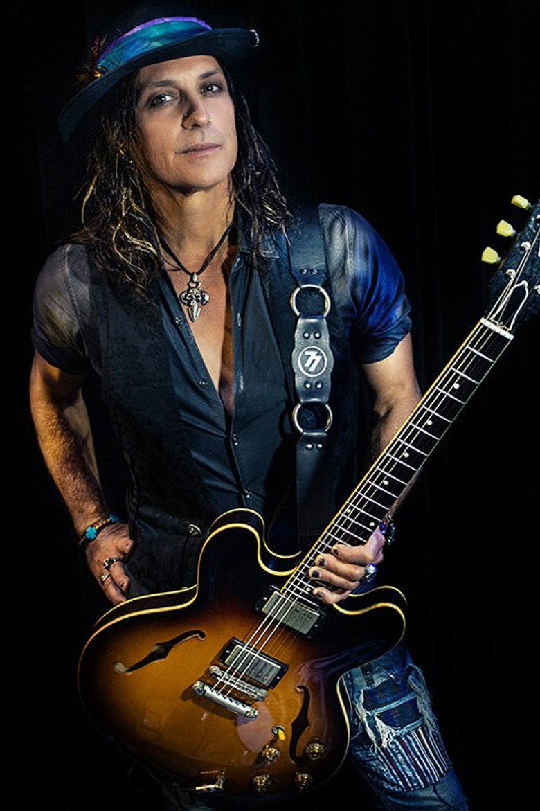 Ryan Roxie photo 5