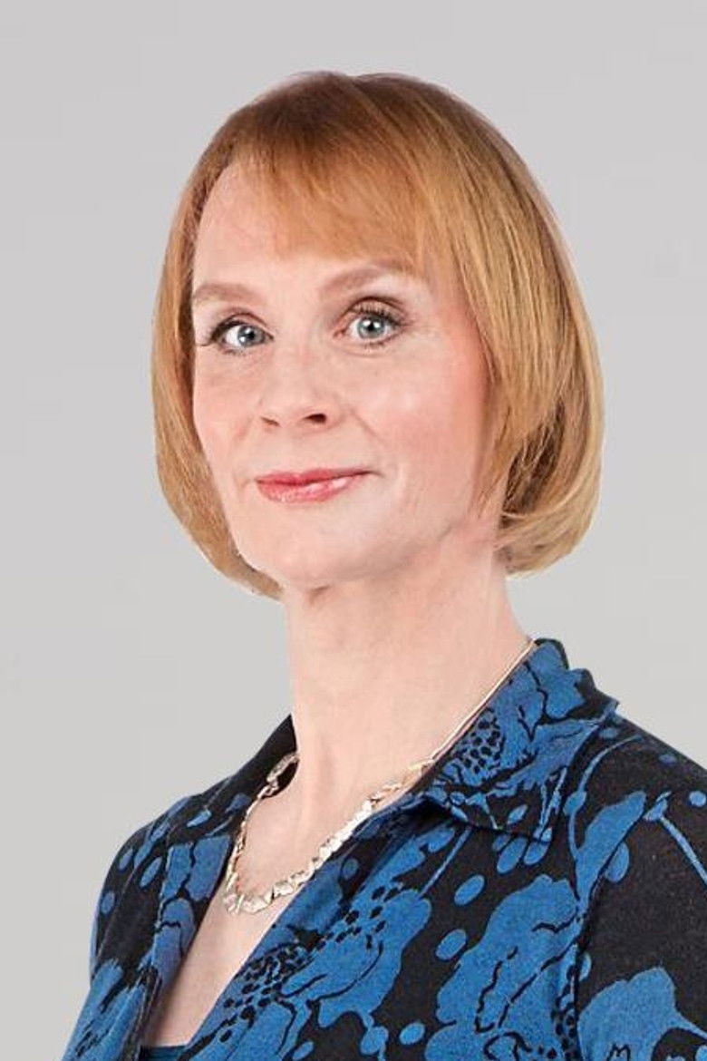 Anne McElvoy portrait image
