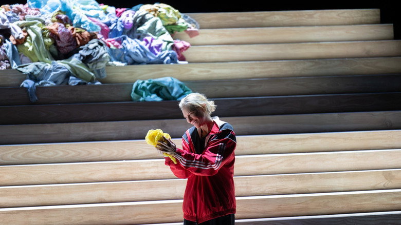 Image d'arrière-plan 11 du film National Theatre Live: Electra/Persona