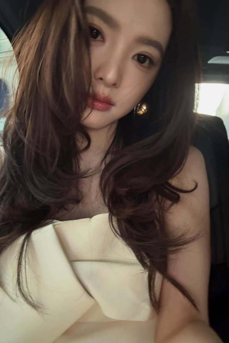 Zhang Ruonan photo 9