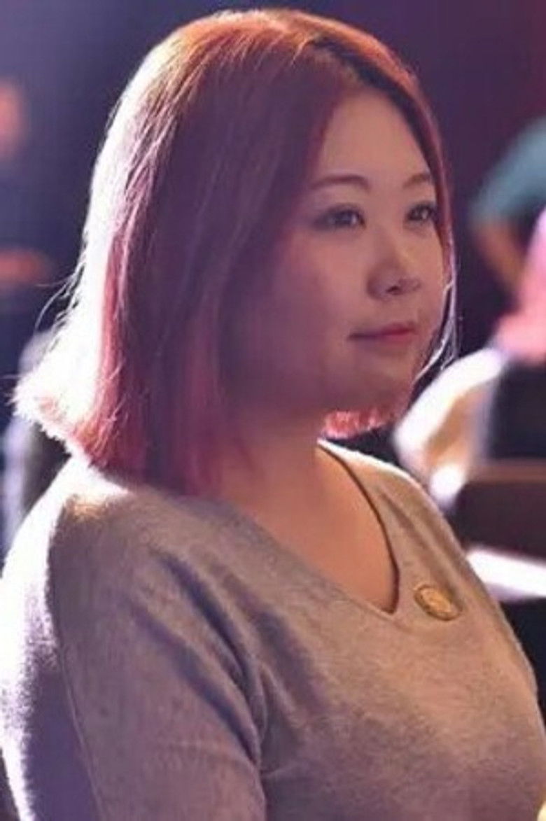 Qicen Tang portrait image