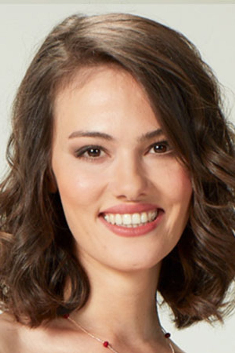 Gülper Özdemir photo
