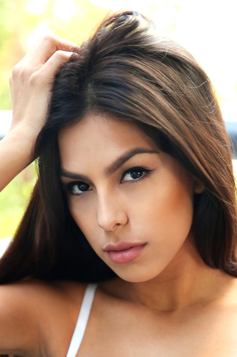 Nathalia Castellon photo