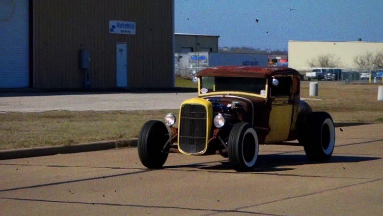 Still image for Highway to Sell season 1 episode 3: Surf Wagon Wipeout