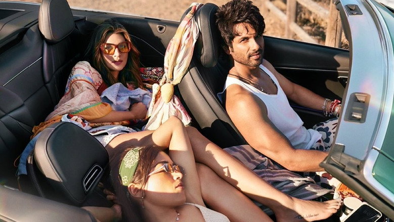 Image d'arrière-plan 1 du film कॉकटेल 2