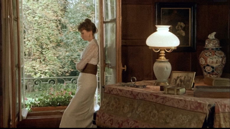 Image d'arrière-plan 10 du film Un dimanche à la campagne