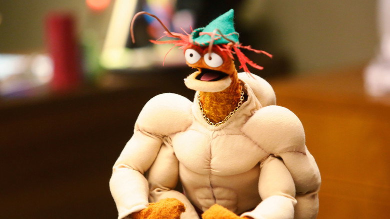 Still from The Muppets - Season 1 Episode 10