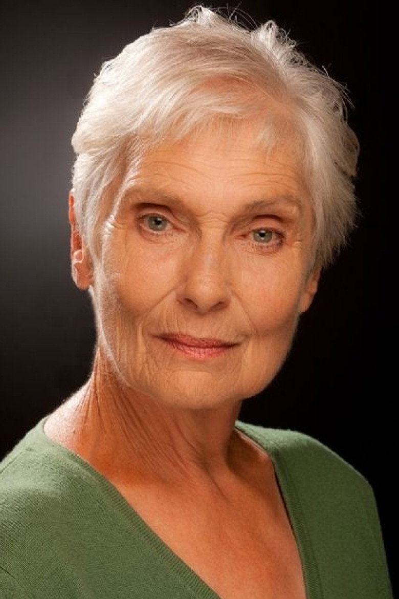 Hildegard Neil photo 6