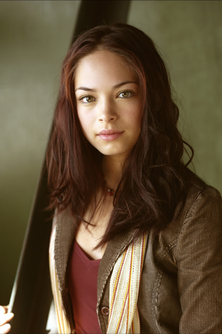 Kristin Kreuk photo 5