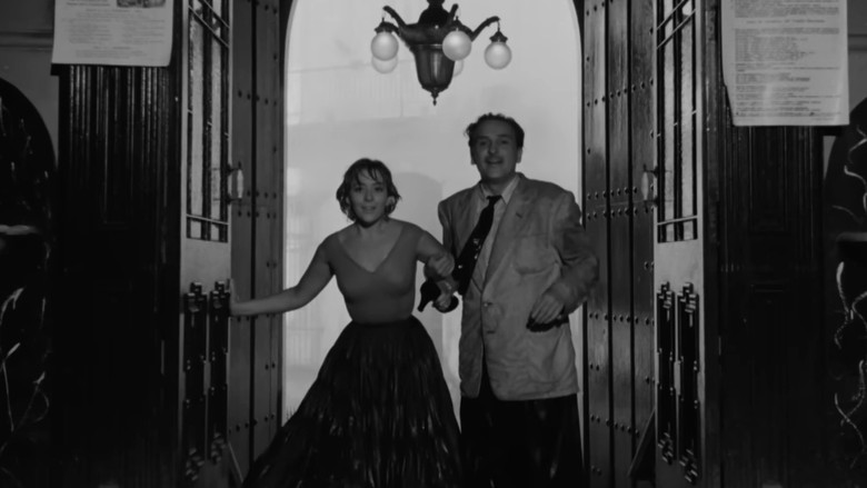 Image d'arrière-plan 6 du film Un extraño en la escalera