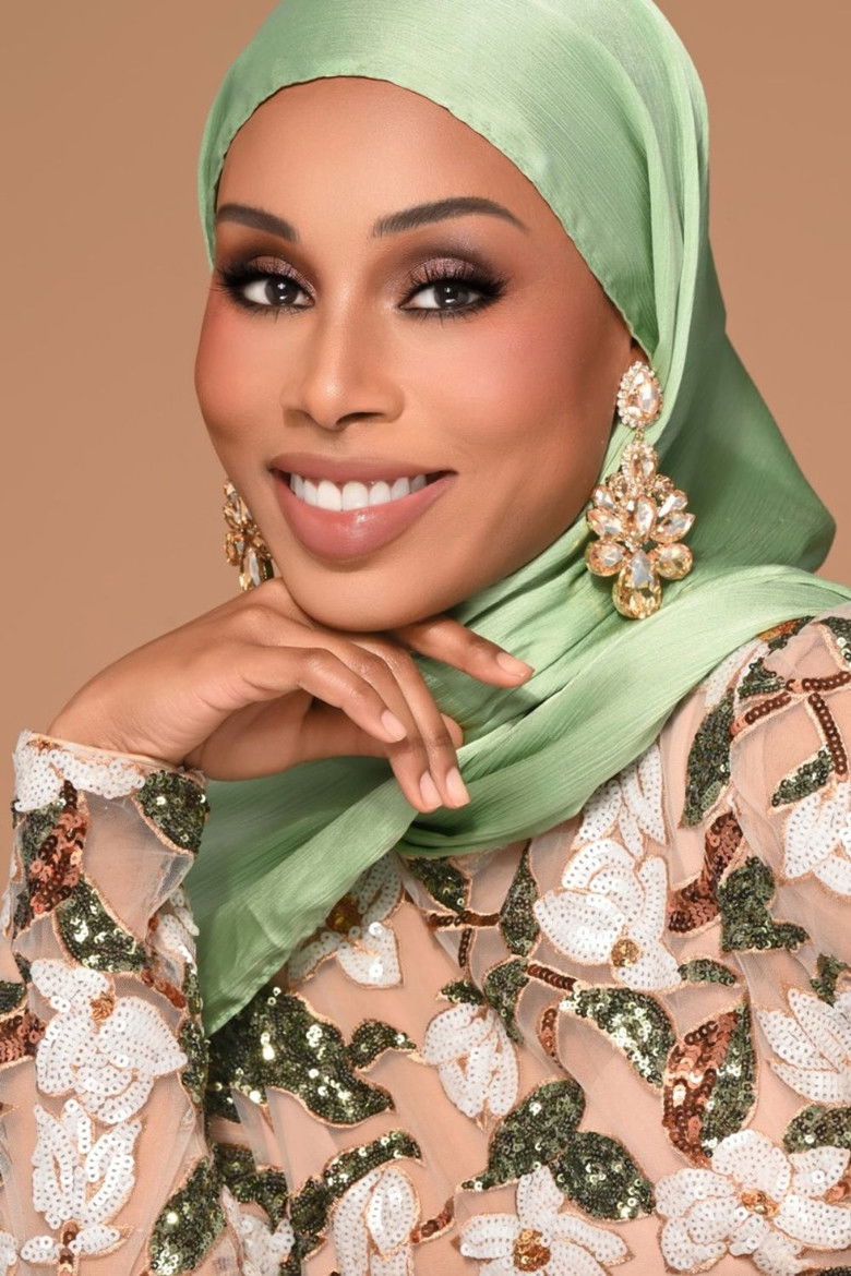 Mona Lesa Brackett portrait image