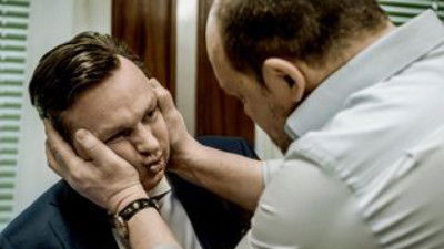 Still image for De 16 season 1 episode 6: With My Eyes Closed Still image for De 16 season 1 episode 6: With My Eyes Closed