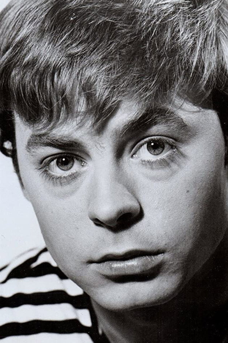 Hywel Bennett photo 2