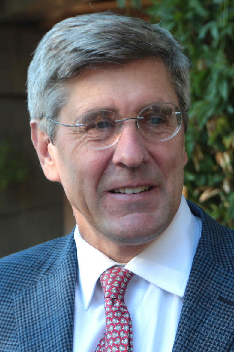 Stephen Moore portrait image