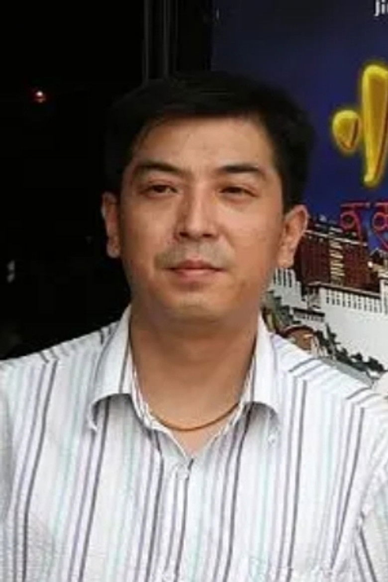 Jiye Tang portrait image
