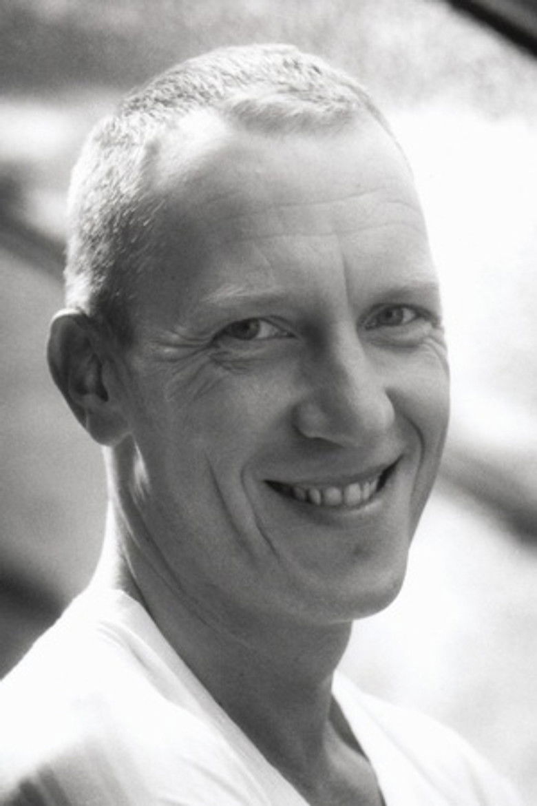 Sven Nichulski portrait image