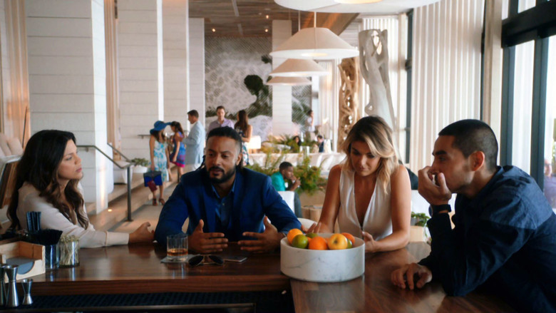 Still from Graceland - Season 3 Episode 13