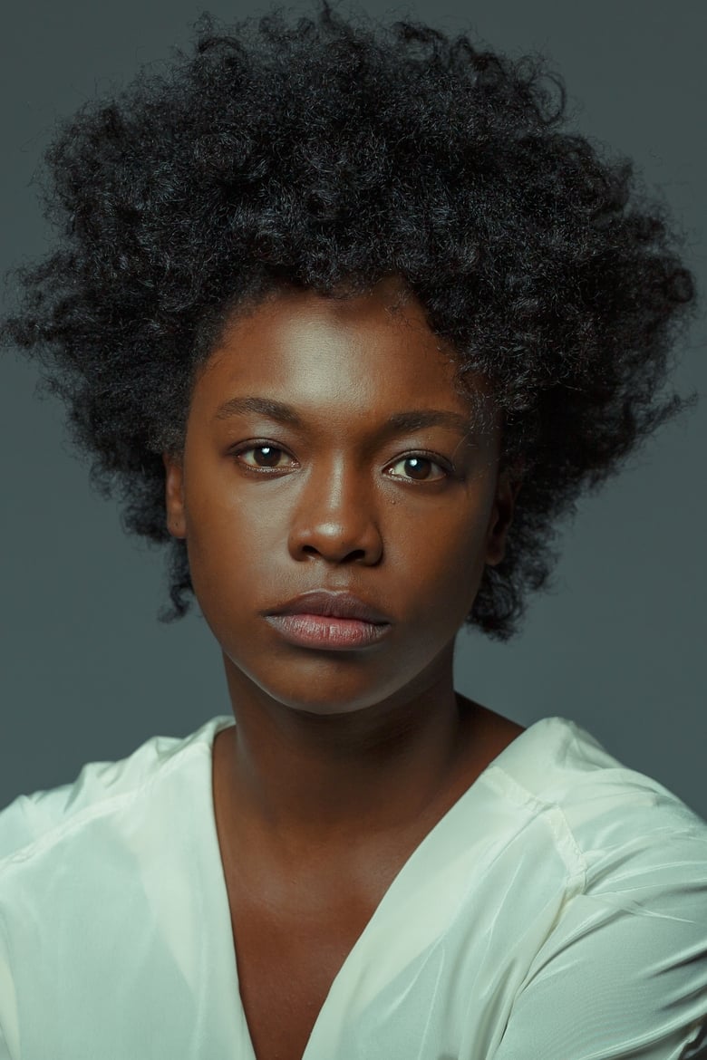 Samira Carvalho photo 2