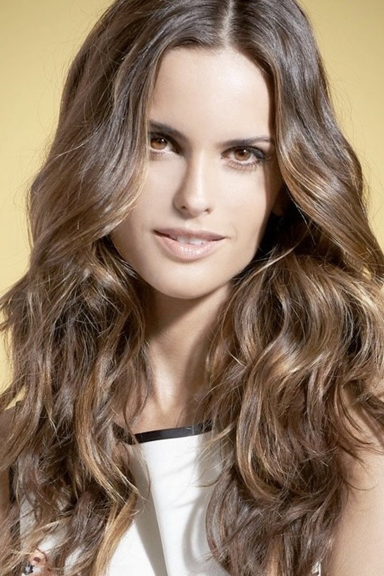 Izabel Goulart photo 2