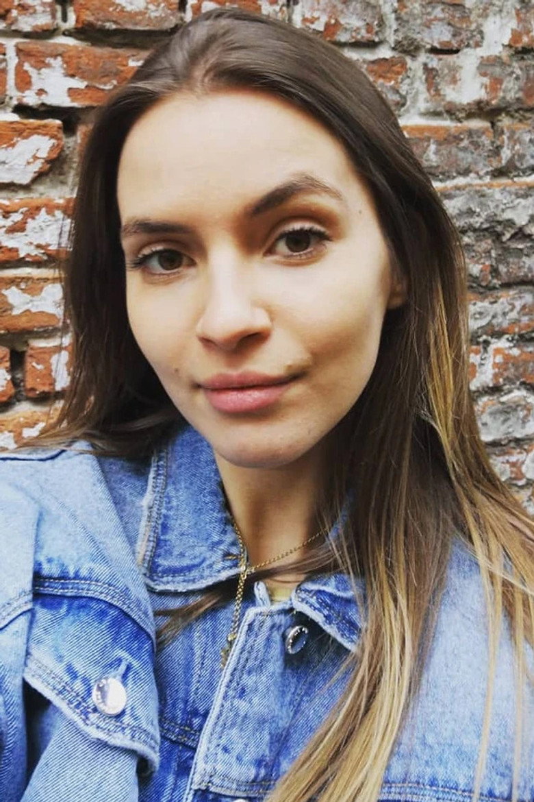 Amber Van Asch portrait