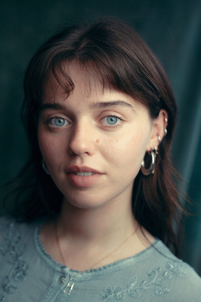 Holly Demaine portrait image