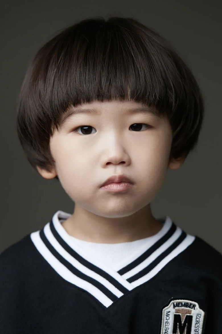 Hong Jun-woo portrait image