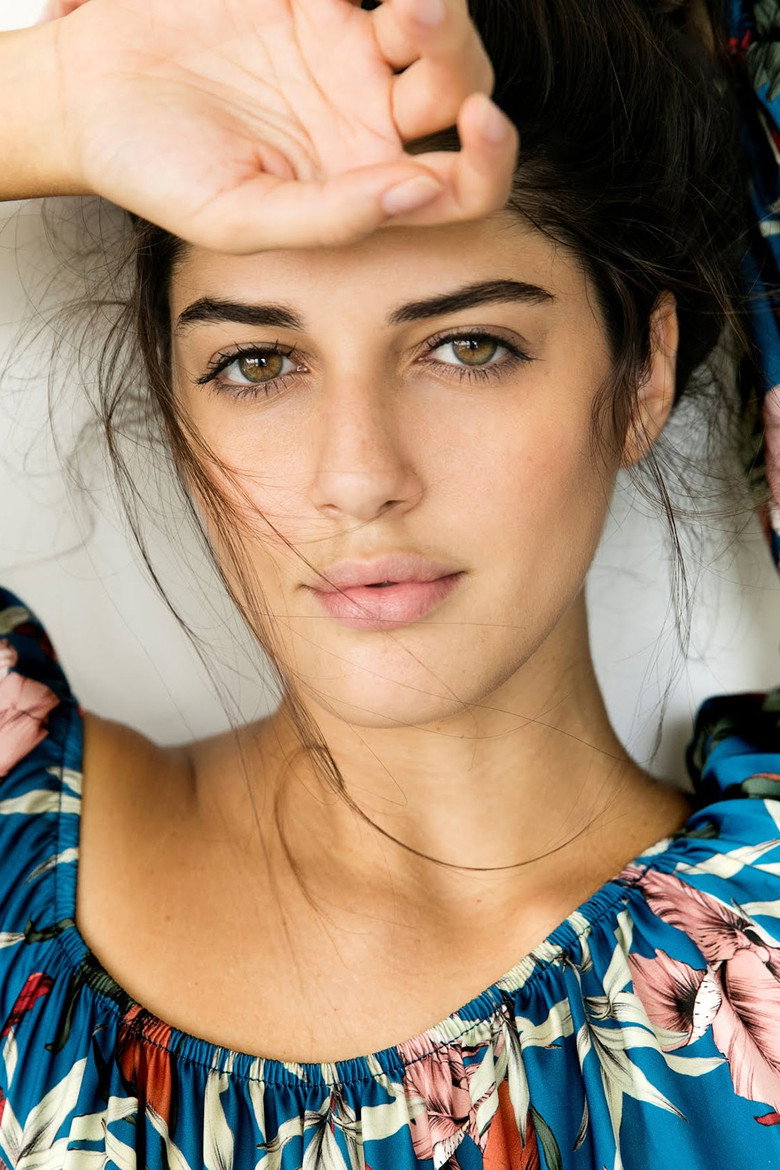 Izabelle Leite photo 5