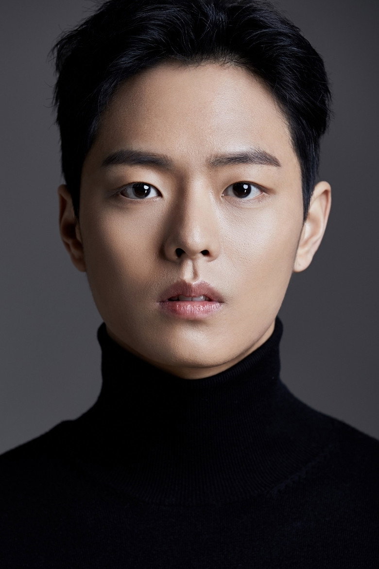 Jung Woo-jin photo 2