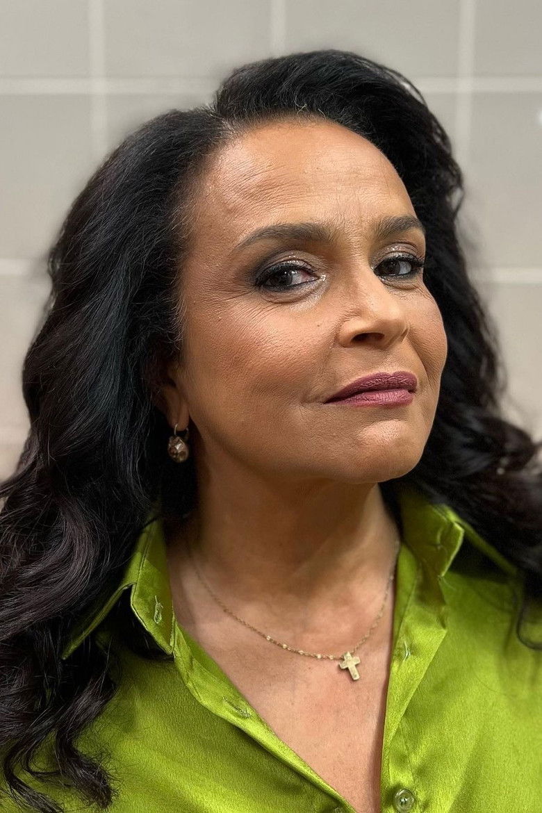 Alberta Marques Fernandes portrait image