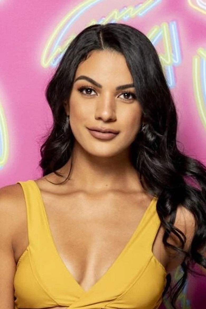 Julia Hall portrait image