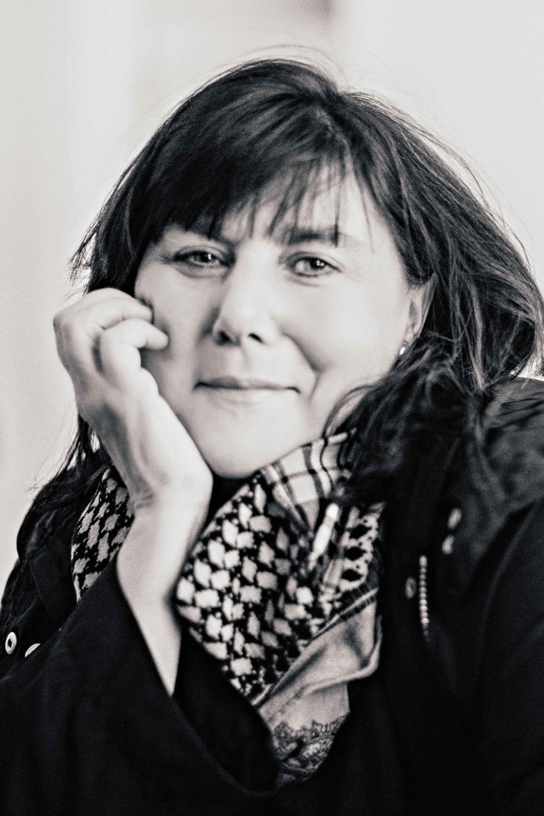 Cat Villiers portrait image