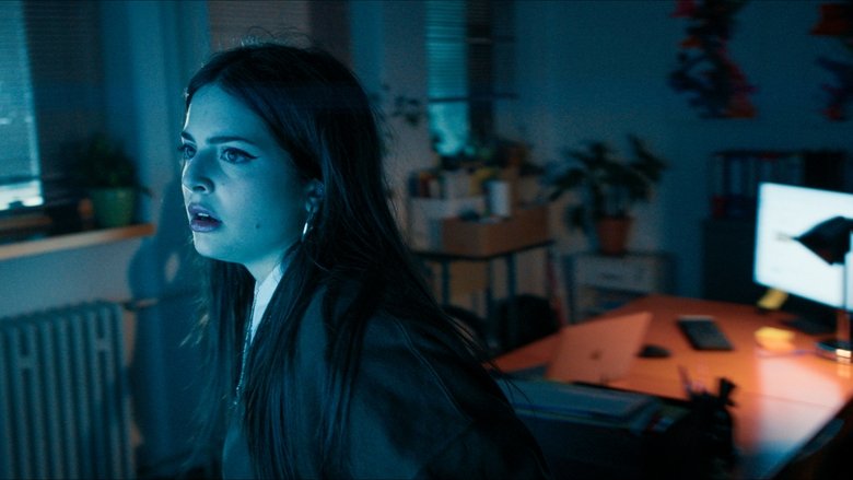 Gallery image from xDS7DDw0xE53x2VU5CniJuxJ35a.jpg