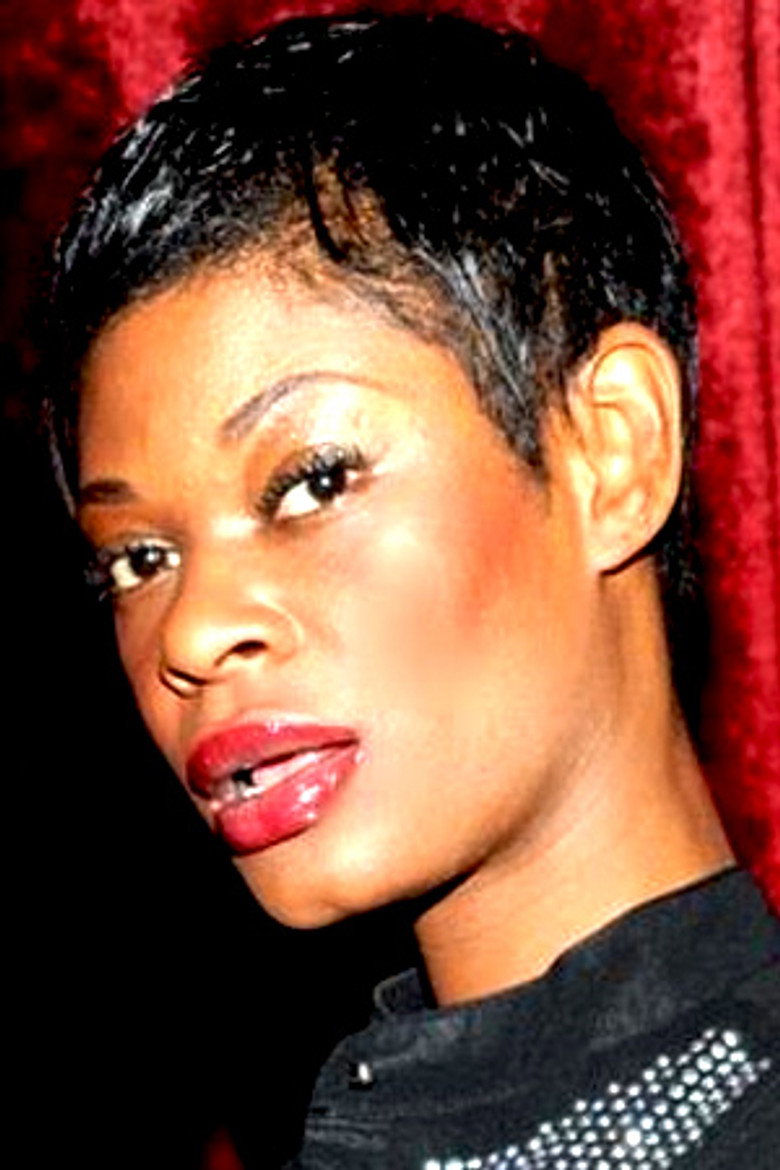 Coco Brown photo 2