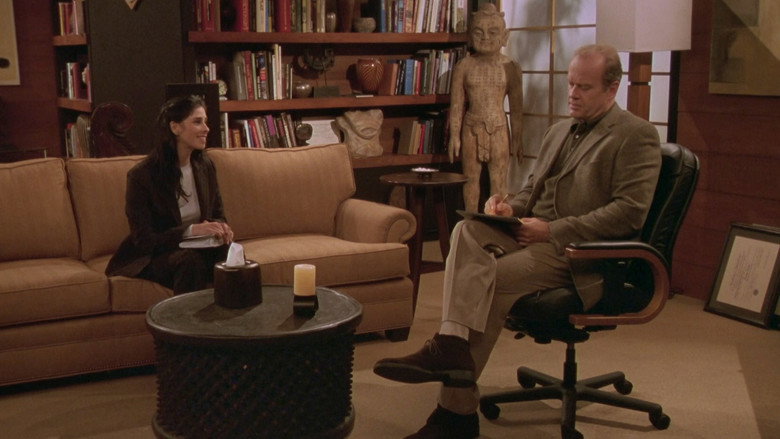 Still from Frasier - Season 11 Episode 7