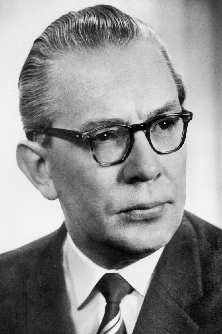 Kai-Uwe von Hassel portrait image