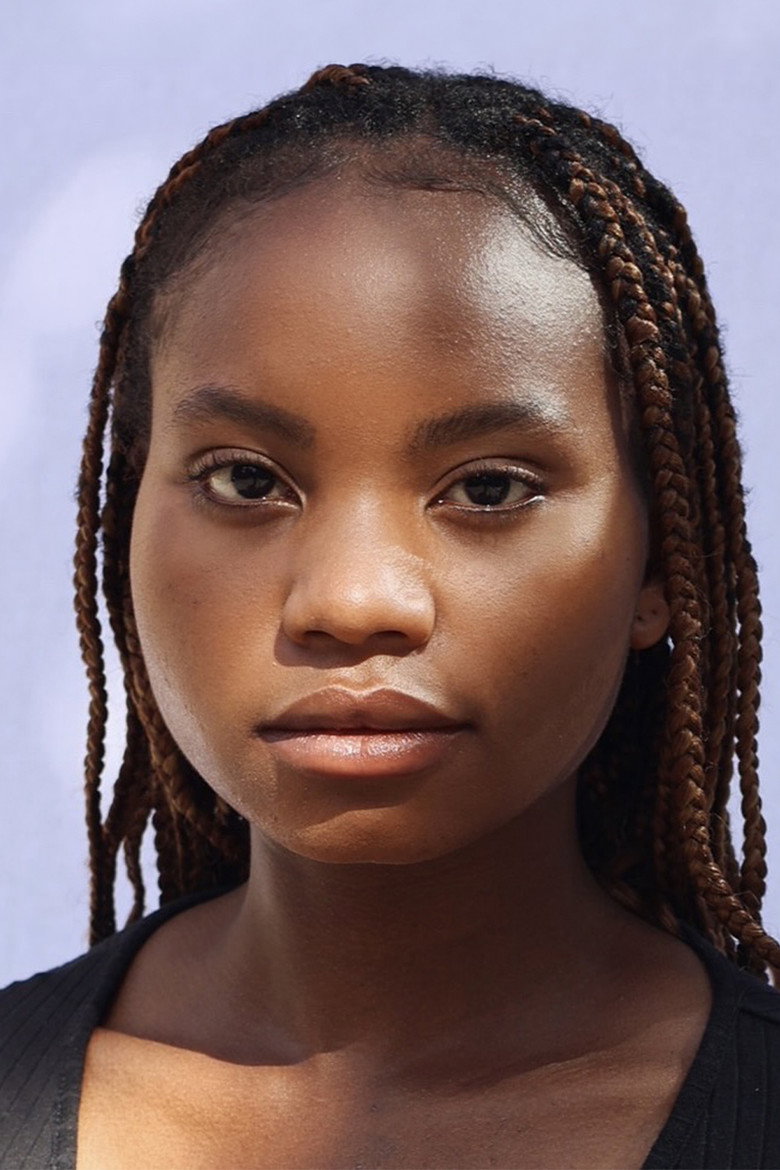 Adanna Unigwe photo