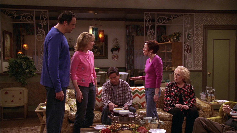 Still from Everybody Loves Raymond - Season 9 Episode 13
