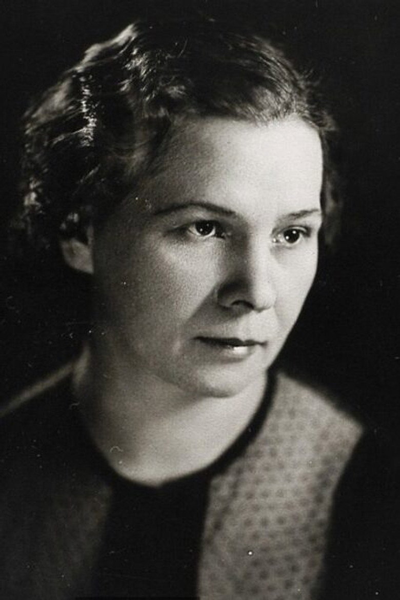 Pola Gojawiczyńska portrait