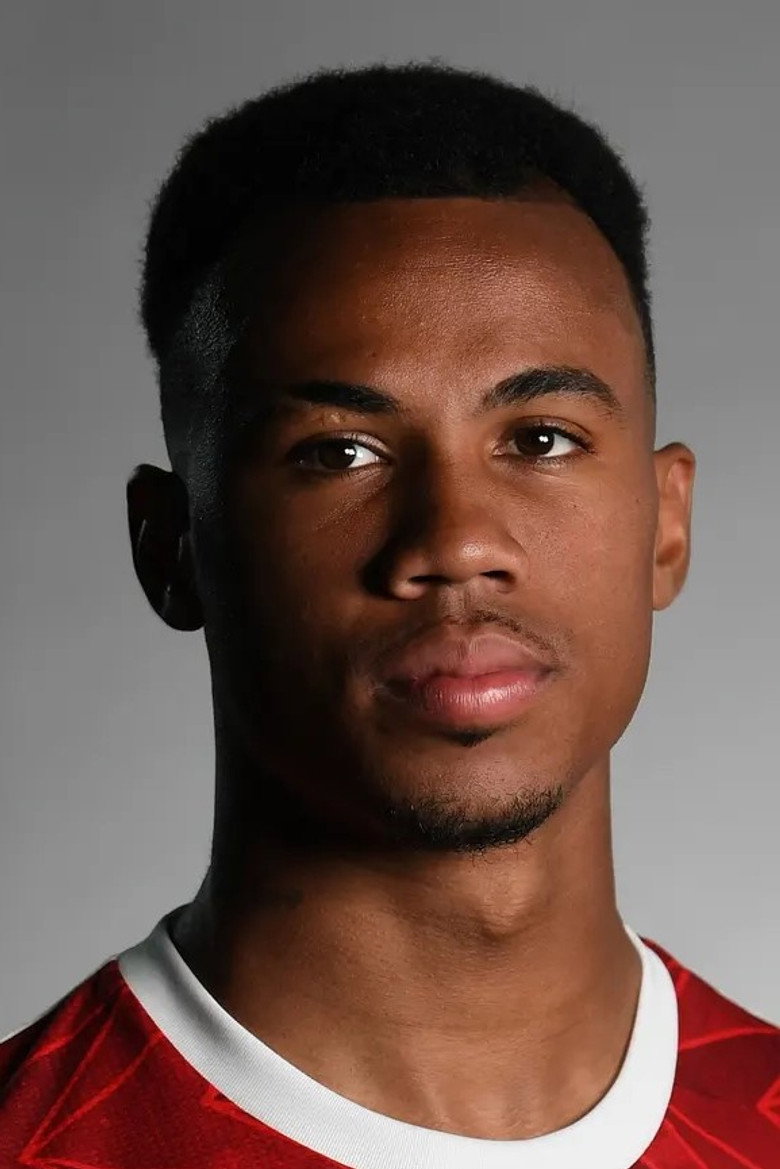 Gabriel Magalhaes portrait