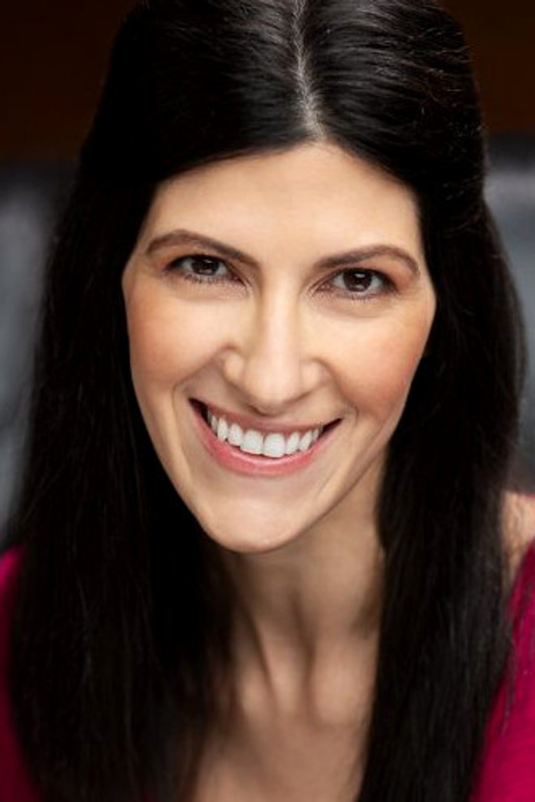 Sandra Medeiros portrait image