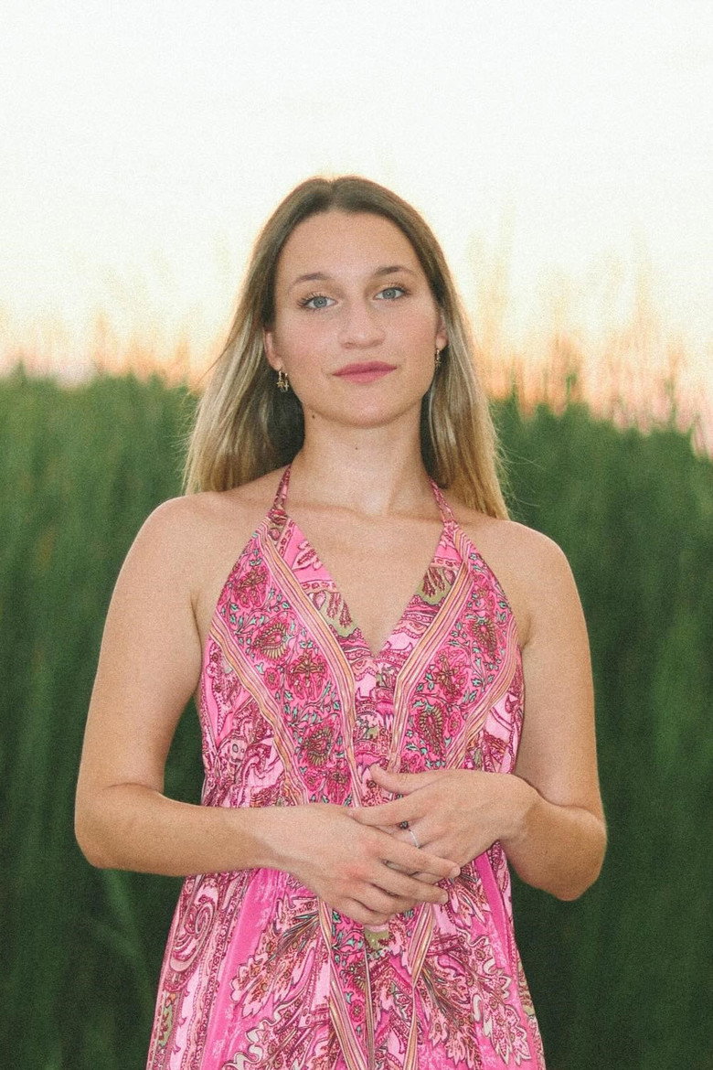 Alexandra Croitoriu photo 2