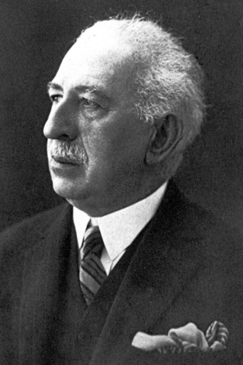 Halid Ziya Uşaklıgil portrait image
