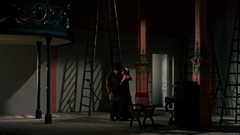 Image d'arrière-plan 11 du film French Cancan