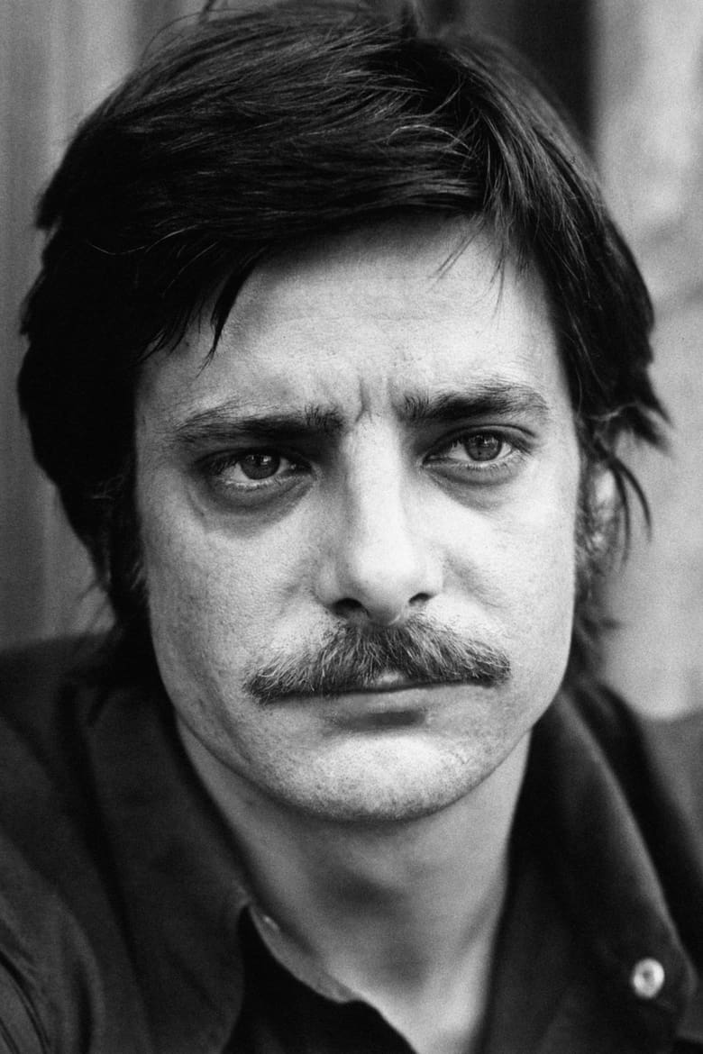 Giancarlo Giannini headshot