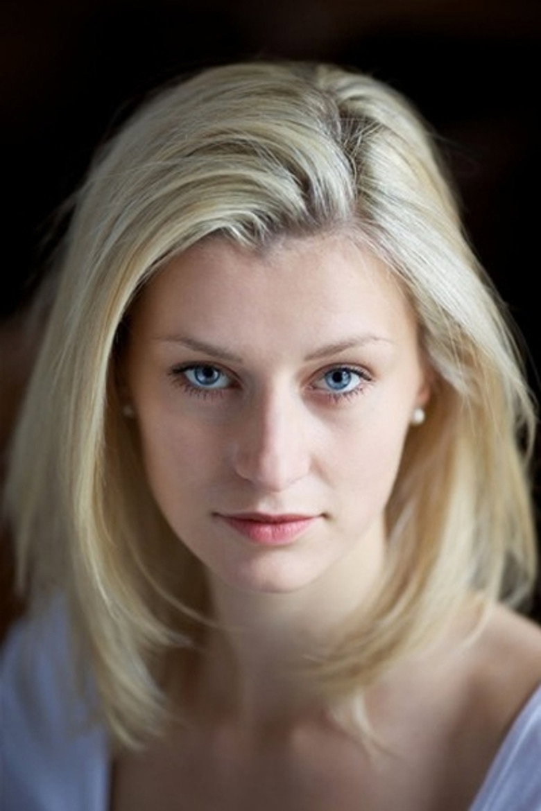 Stefanie Wallis photo 2