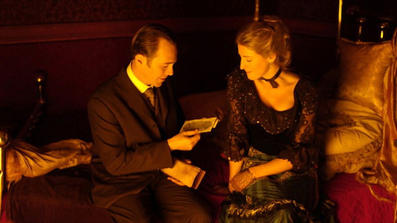 Image d'arrière-plan 1 du film The Murdoch Mysteries: Poor Tom Is Cold