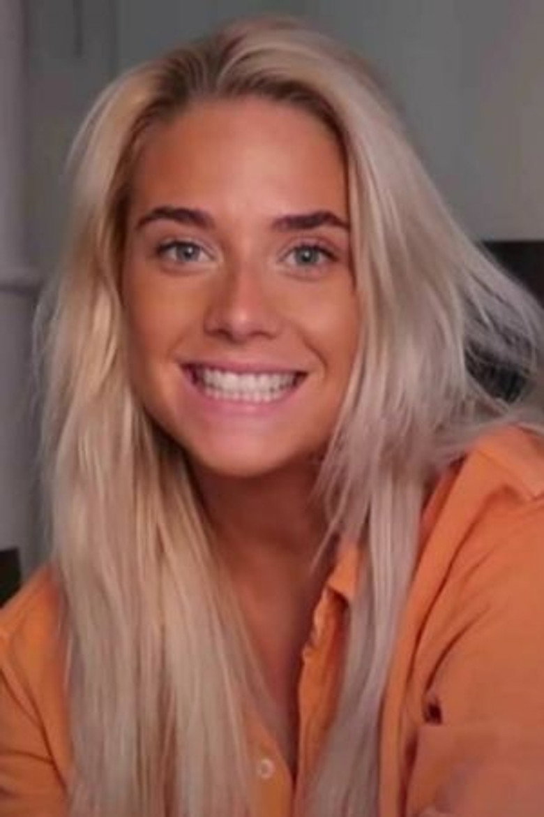 Josefine Caarle portrait