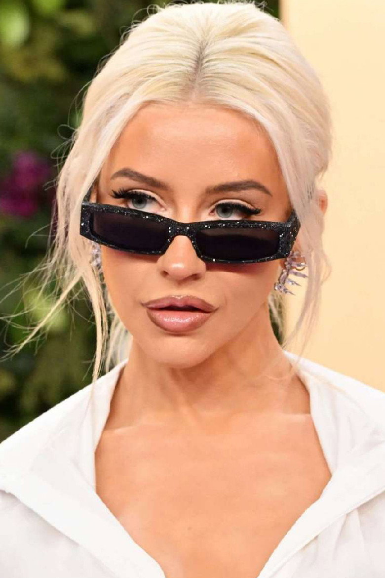 Christina Aguilera photo 6