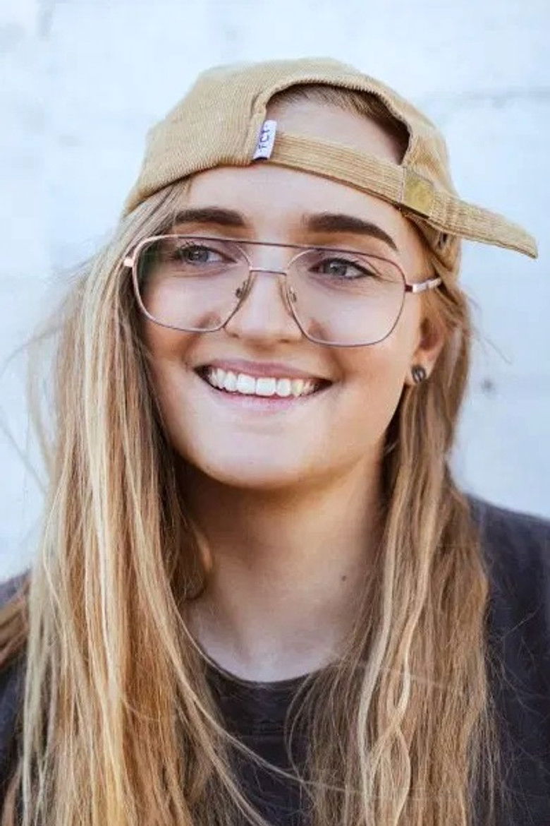 G Flip portrait image